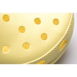 Zuecos de plataforma clásica Crocs para mujer 206750-7HD amarillo 3