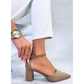 Seastar Zapatos de salón Rossi Kaki con cinturón beige 1
