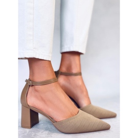 Seastar Zapatos de salón Rossi Kaki con cinturón beige 3