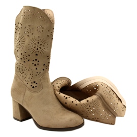 M.Daszyński Botas de beige de gamuza para mujeres abiertas 5
