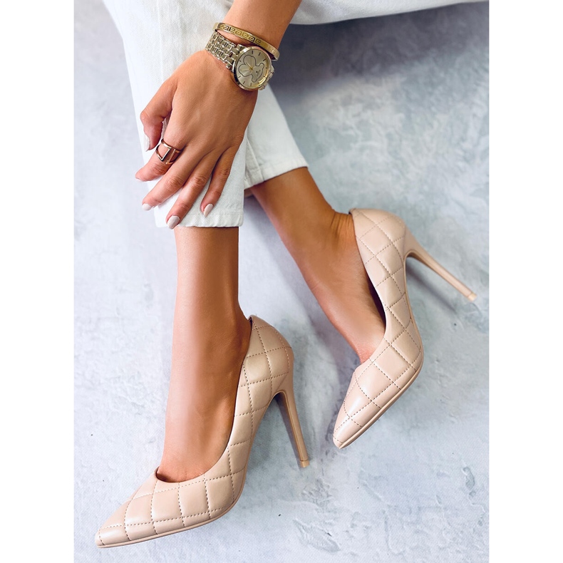 BM Raquel Nude salón acolchado tacón alto beige 1