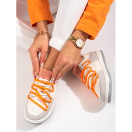 Deportivas Shelovet con cordones naranjas blanco 1