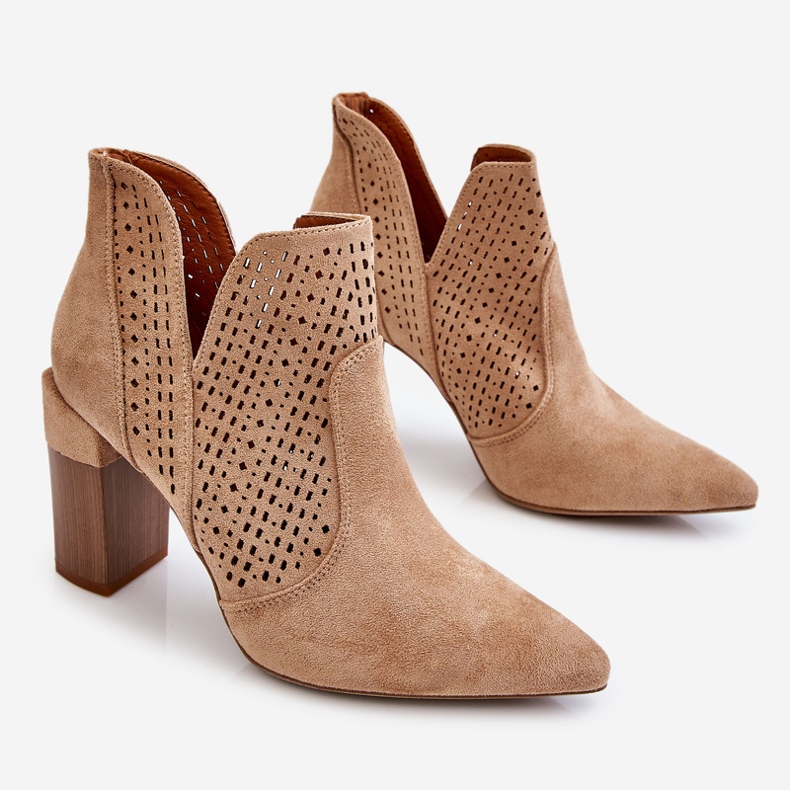 Botas Tacón Alto Caladas Ante Ante Beige Genevi 1