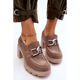 Lemar Elegantes zapatos brogue en el talón con decoración Harmell en beige plateado oscuro 5