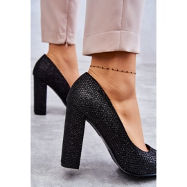 Bombas brillantes en el talón negro 3