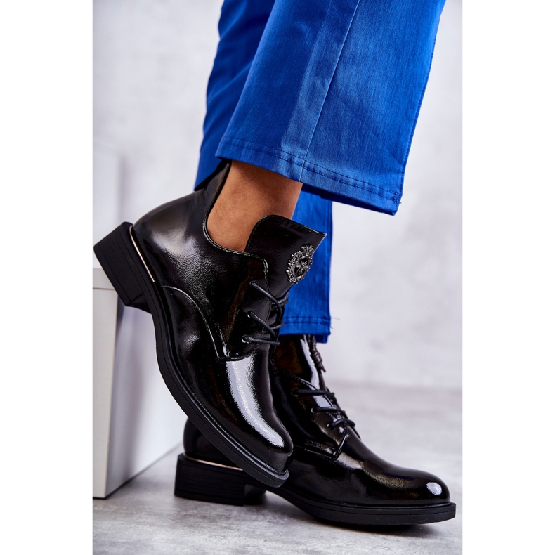 Vinceza Botines De Cordones Lacados Con Recortes Negro Fabiana 4