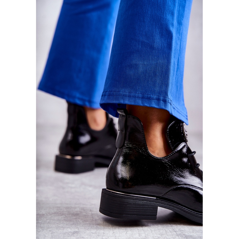 Vinceza Botines De Cordones Lacados Con Recortes Negro Fabiana 2