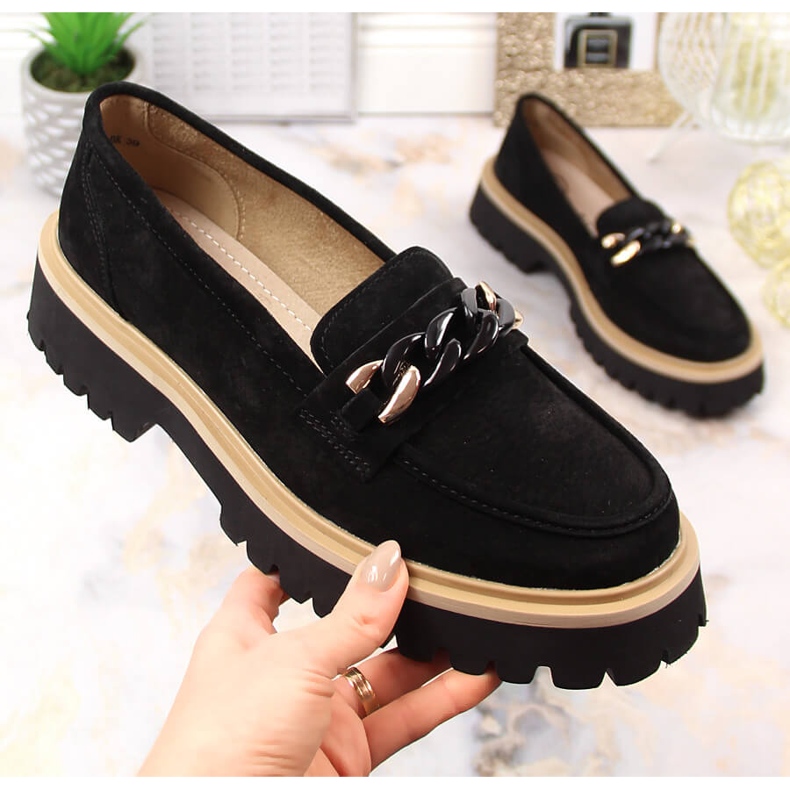 Mocasines de mujer en ante con cadena Filippo DP4589/23 negro 1 Mocasines de mujer en ante con cadena Filippo DP4589/23 negro 1