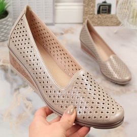 Zapatos cuña mujer calados beige brillo Potocki SZ12018 2