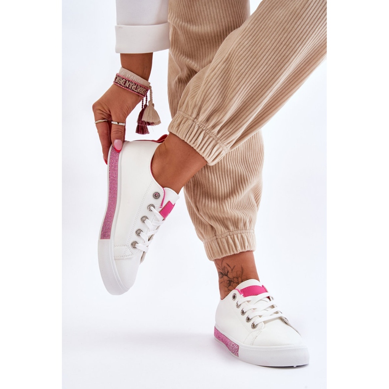 Zapatillas bajas de mujer con chorros Demira en blanco y rosa 2 Zapatillas bajas de mujer con chorros Demira en blanco y rosa 2