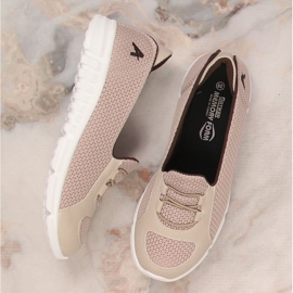 Cómodas zapatillas deportivas beige sin cordones de Artiker 50C1167 5