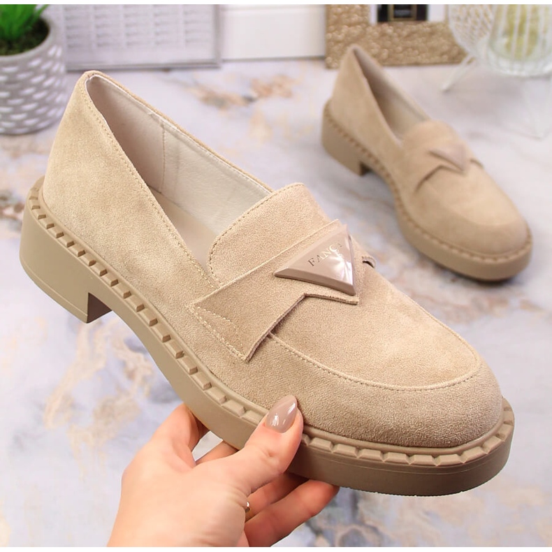 Potocki SZ12003 mocasines de ante con tacón y plataforma beige 1