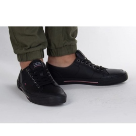 Zapatos Tommy Hilfiger Core Corporate Vulc M FM0FM04561YBS negro 2