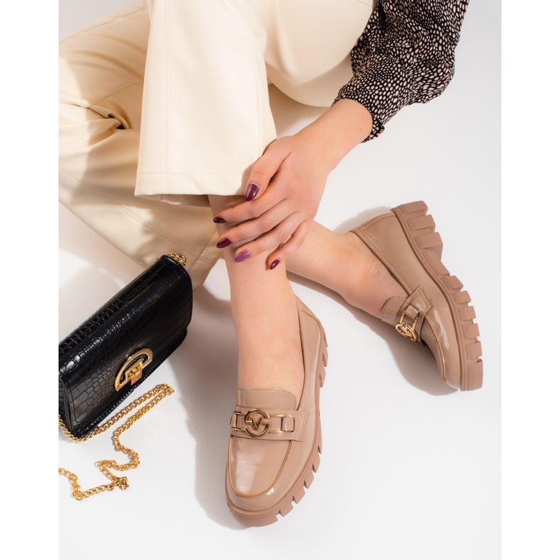 Mocasines de mujer Vinceza con plataforma lacada beige 1