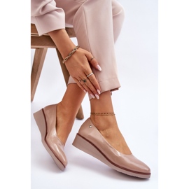 Vinceza Salón Clásico Charol Cuña Beige Paola 4