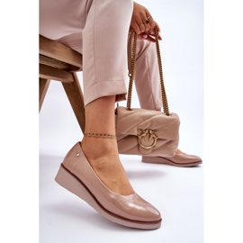 Vinceza Salón Clásico Charol Cuña Beige Paola 5