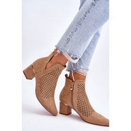 Vinceza Botín de ante calado con cut-out sobre tacón Blakely beige 4