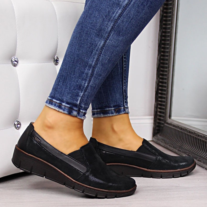 Zapatos de mujer de piel, slip-on negro Helios 350 2