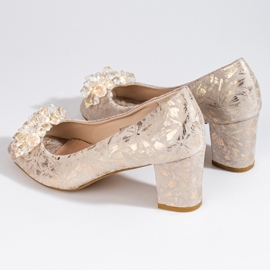 Elegantes zapatos de tacón beige de Shelovet 4
