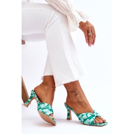 Tacones altos de moda en estampado Floria verde 5