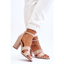 Sandalias de tacón alto de gamuza beige Aubrey de moda marrón 2