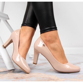 Salones de charol nude de Sergio Leone beige 4