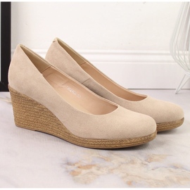 Zapatos de salón mujer cuña ante beige Potocki SZ12024 5