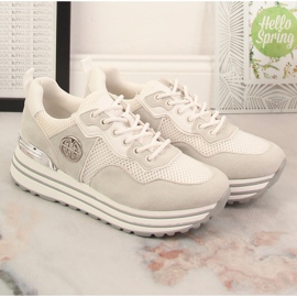 Zapatos deportivos de mujer en la plataforma blanco Potocki SZ12086 beige 6