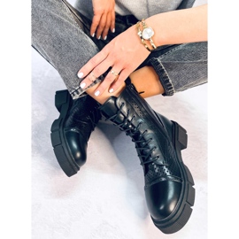 BM Botas con cordones caladas negras Wyman negro 2