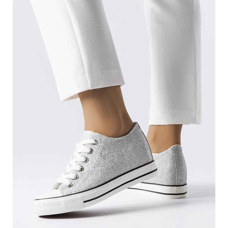 BM Zapatillas plateadas con purpurina y cuña de Creta. plata 1