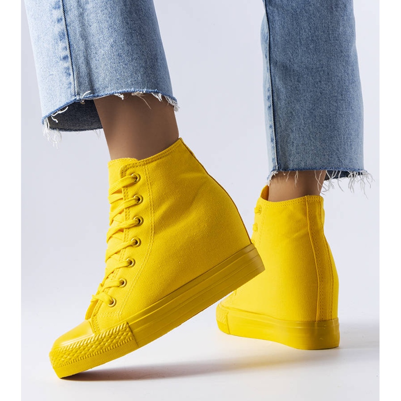 BM Zapatillas con cuña amarillas de Groussay amarillo 2