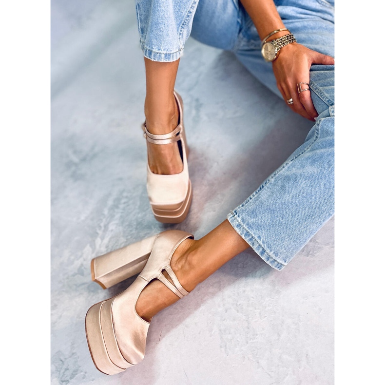 BM Zapatos de tacón con plataforma de raso beige Prandi 1