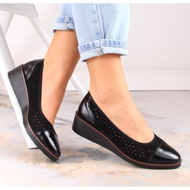 Zapatos de tacón calados con cuña para mujer negros Jezzi RMR2265-2 1 Zapatos de tacón calados con cuña para mujer negros Jezzi RMR2265-2 1