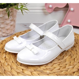 Bailarinas comunión niña con velcro blanco Kornecki 6493 2