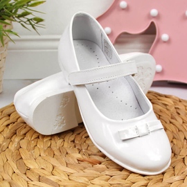 Bailarinas comunión niña con velcro blanco Kornecki 6493 3