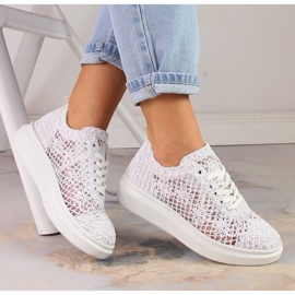 Zapatos de mujer con cordones en la plataforma blanca Artiker 50C1115 blanco 2