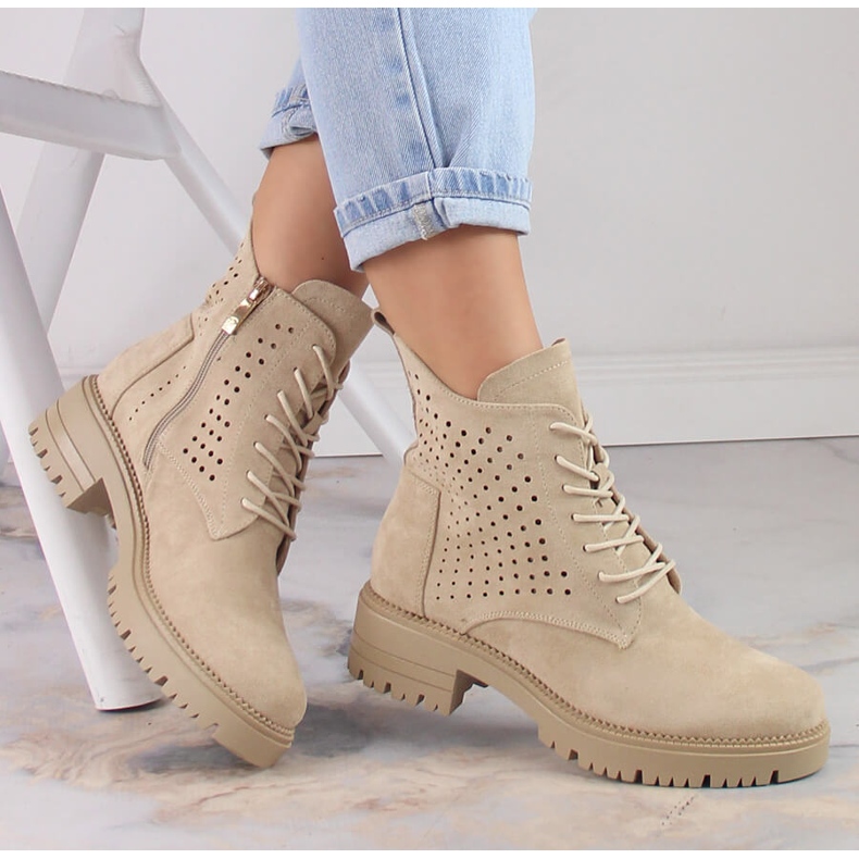 Botas de trabajo de primavera caladas para mujer beige Potocki SZ12093 1