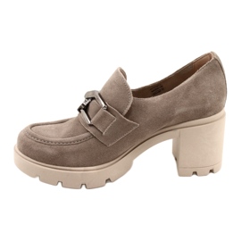 Lemar Elegantes zapatos brogue en el talón con decoración Harmell en beige plateado oscuro 3