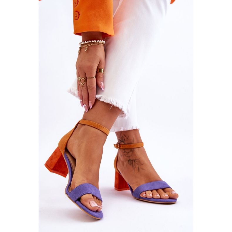 FB1 Sandalias de tacón bajo de ante morado y amarillo Quincy violeta 2