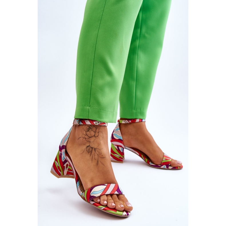 FB1 Sandalias de satén de tacón bajo con estampado en beige y azul Quincy marrón 2