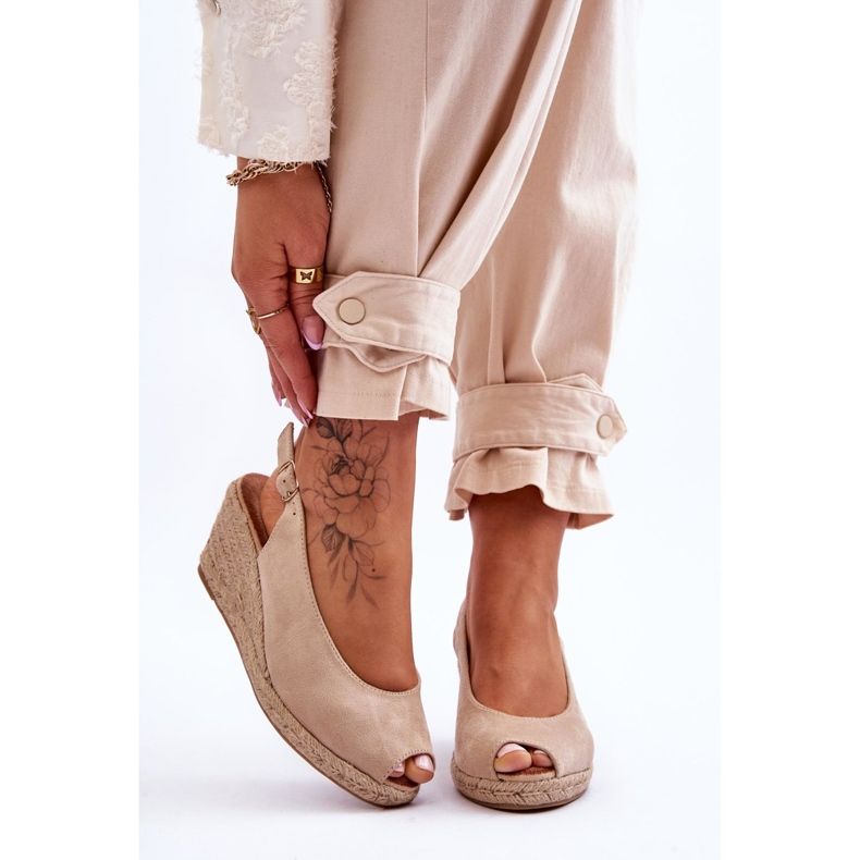 Sandalias con cuña de ante beige Elsie marrón 1