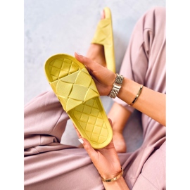 PA1 Chanclas Lottner Green de goma amarillo 4