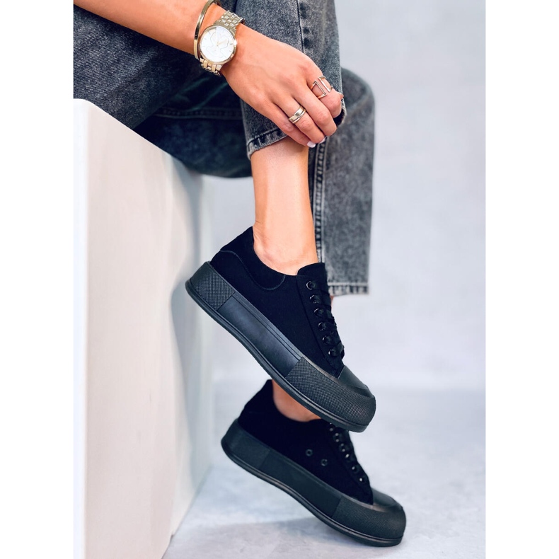 Zapatillas de Takao Allblack negro 2