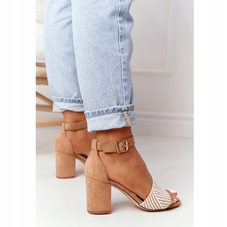 EVE Sandalias de luna de miel marrón claro con trenzado en una barra beige 2