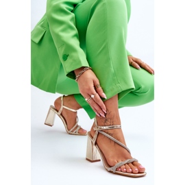 Sandalias Con Circonitas Oro Carlotta Tacones Altos dorado 9
