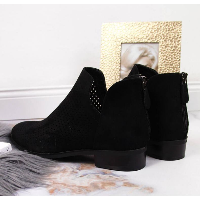 Botines mujer calados ante negro W Vinceza 2