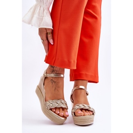 FB2 Sandalias Clásicas Piel Cuña Dorado Denisse 1
