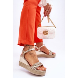FB2 Sandalias Clásicas Piel Cuña Dorado Denisse 2
