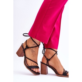 Sandalias Mujer Piel Con Tacón Negro Seyna 4