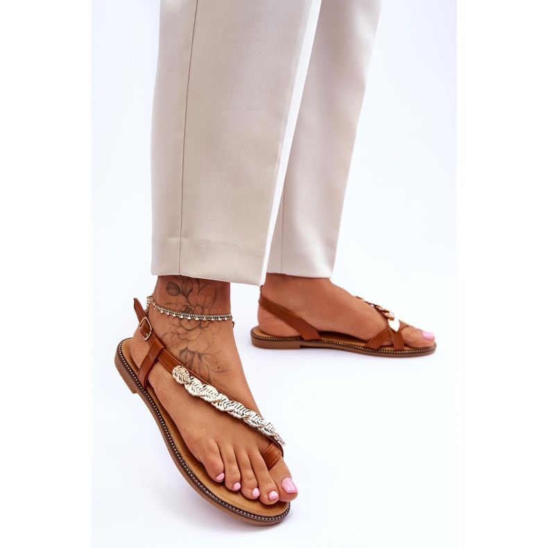 FJ1 Sandalias con adornos de mujer Camel Alamis marrón 1